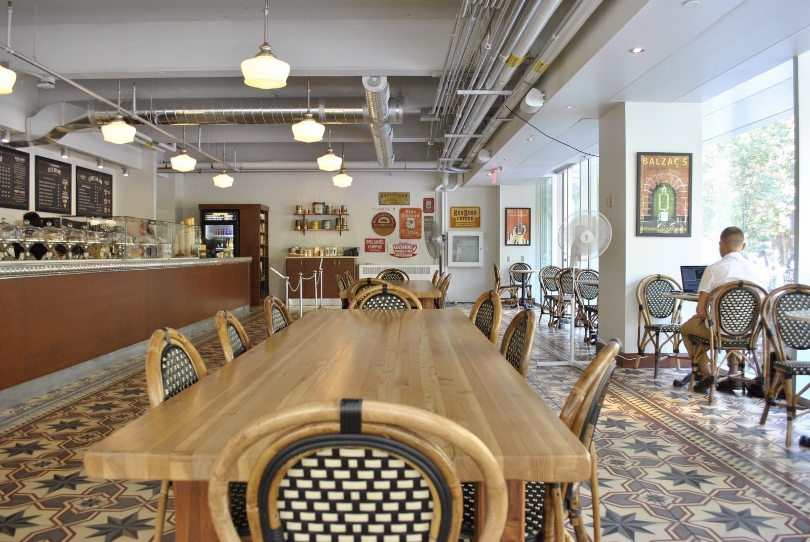 <span class="translation_missing" title="translation missing: en.meta.location_title, location_name: Balzac&#39;s Ryerson Image Arts, city: Toronto">Location Title</span>