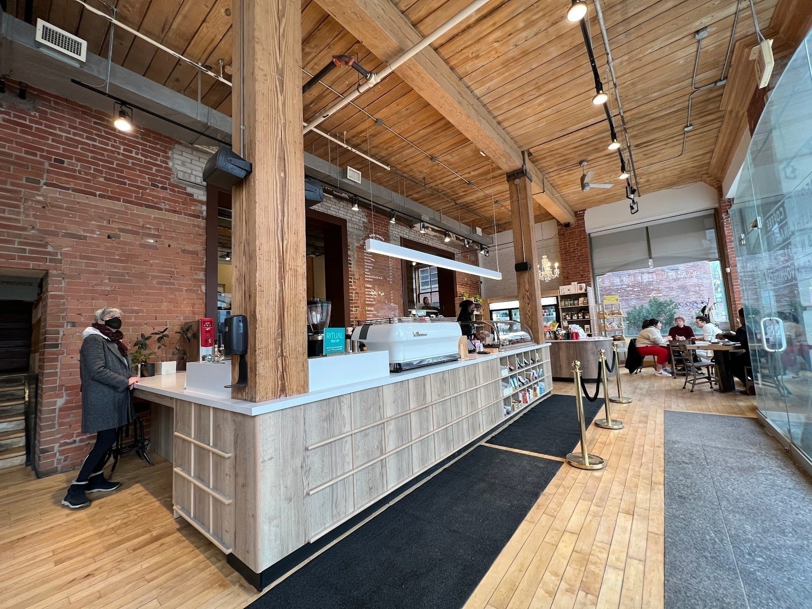 <span class="translation_missing" title="translation missing: en.meta.location_title, location_name: Dark Horse Espresso Bar, city: Toronto">Location Title</span>