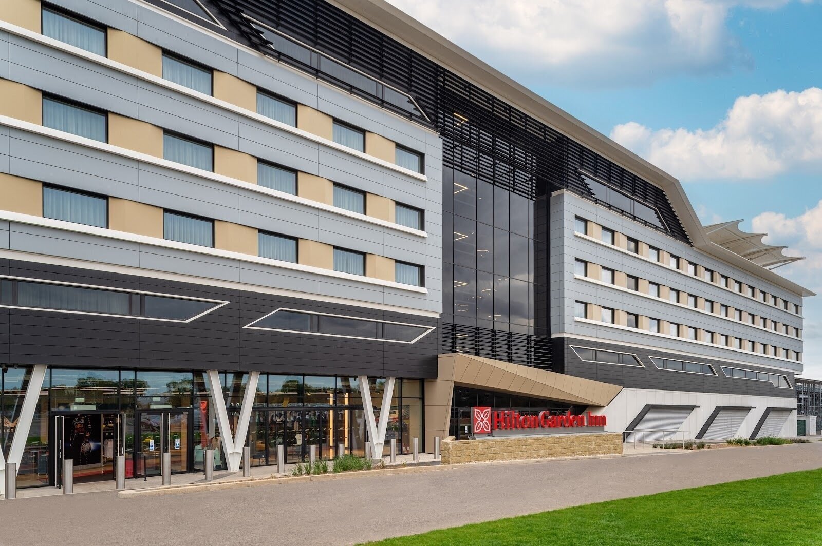 <span class="translation_missing" title="translation missing: en.meta.location_title, location_name: Hilton Garden Inn Silverstone, city: Towcester">Location Title</span>