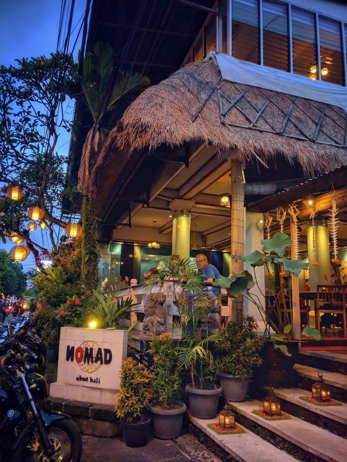 <span class="translation_missing" title="translation missing: en.meta.location_title, location_name: Nomad, city: Ubud">Location Title</span>
