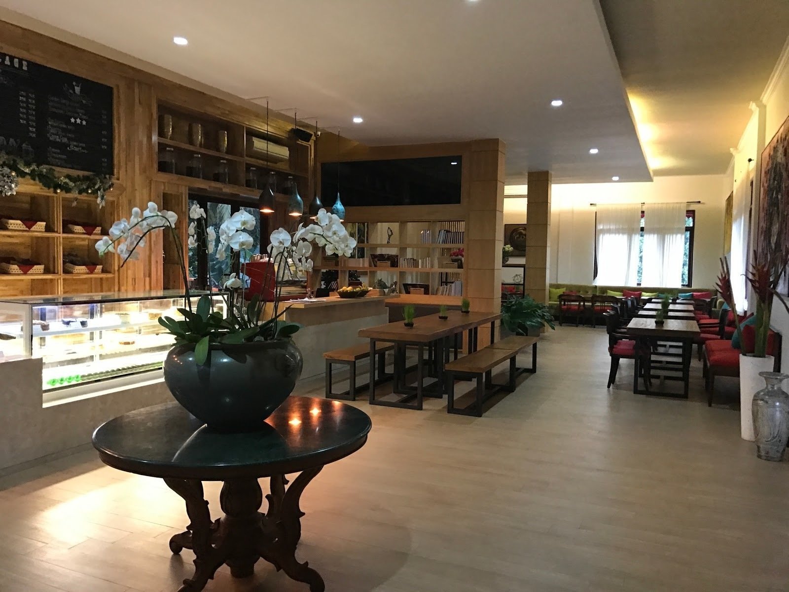 <span class="translation_missing" title="translation missing: en.meta.location_title, location_name: Odette Bali, city: Ubud">Location Title</span>