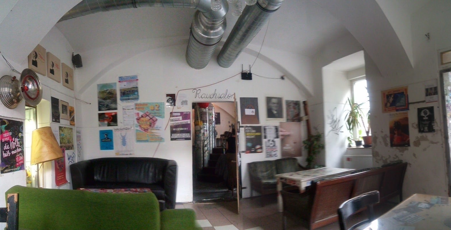 <span class="translation_missing" title="translation missing: en.meta.location_title, location_name: Café Gagarin, city: Vienna">Location Title</span>