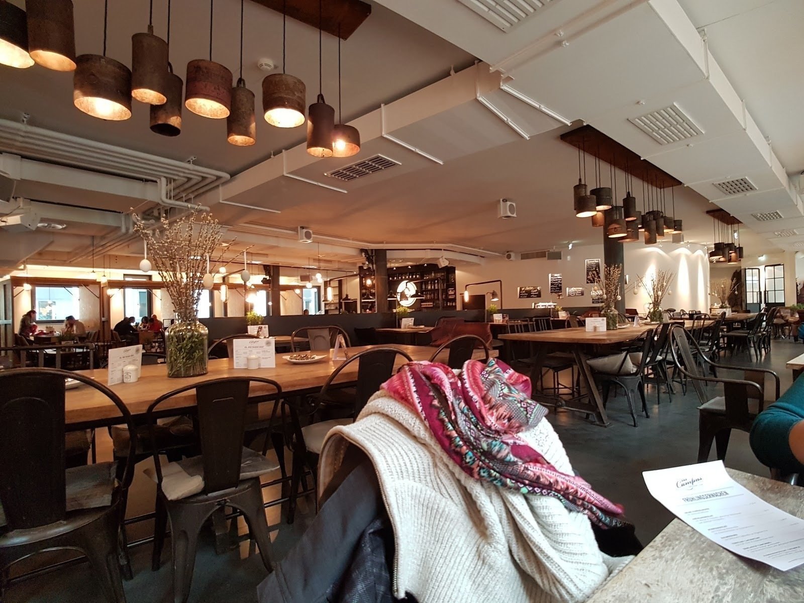 <span class="translation_missing" title="translation missing: en.meta.location_title, location_name: Das Campus, city: Vienna">Location Title</span>