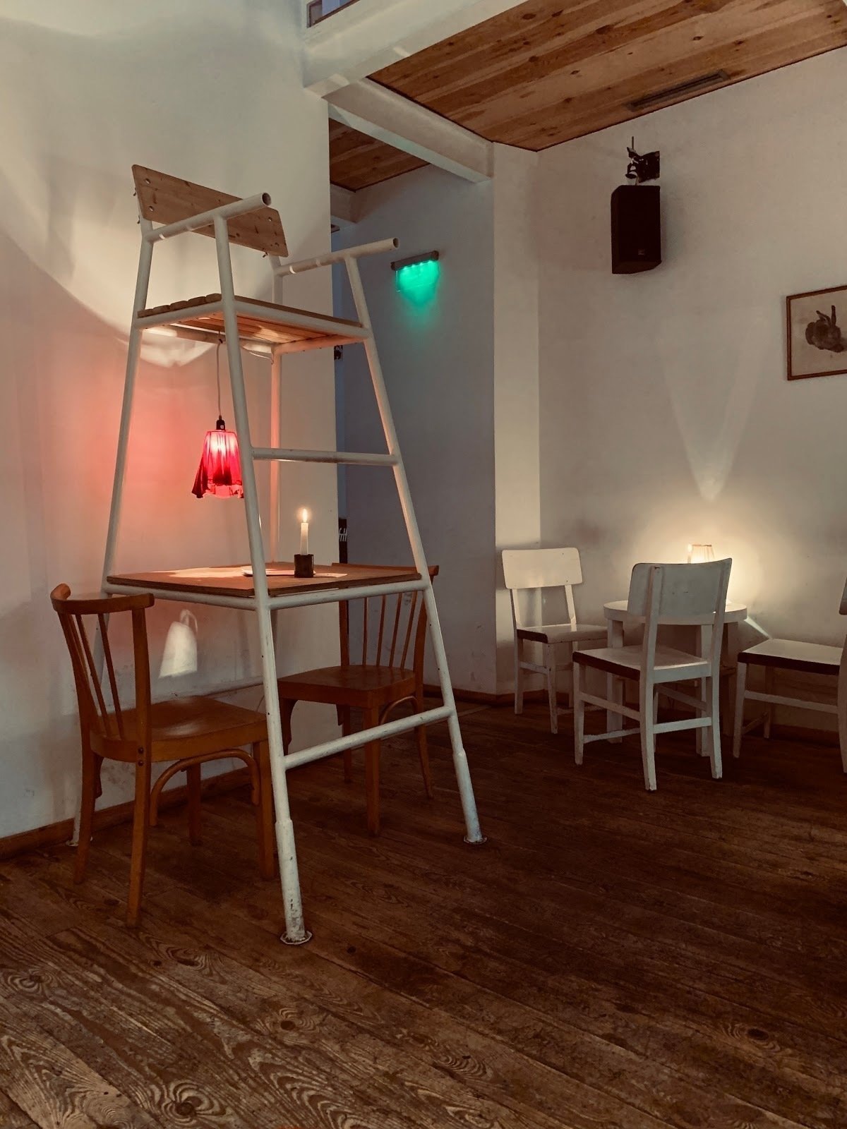 <span class="translation_missing" title="translation missing: en.meta.location_title, location_name: Ganz Wien, city: Vienna">Location Title</span>