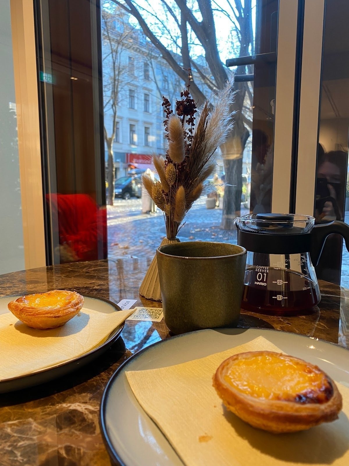 <span class="translation_missing" title="translation missing: en.meta.location_title, location_name: Goldener Papagei – Coffee &amp; plants, city: Vienna">Location Title</span>