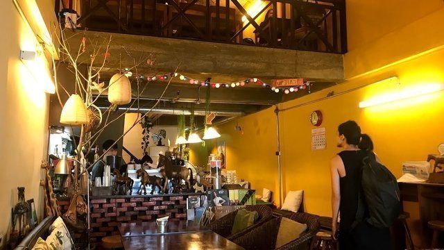 Cafe Nomad