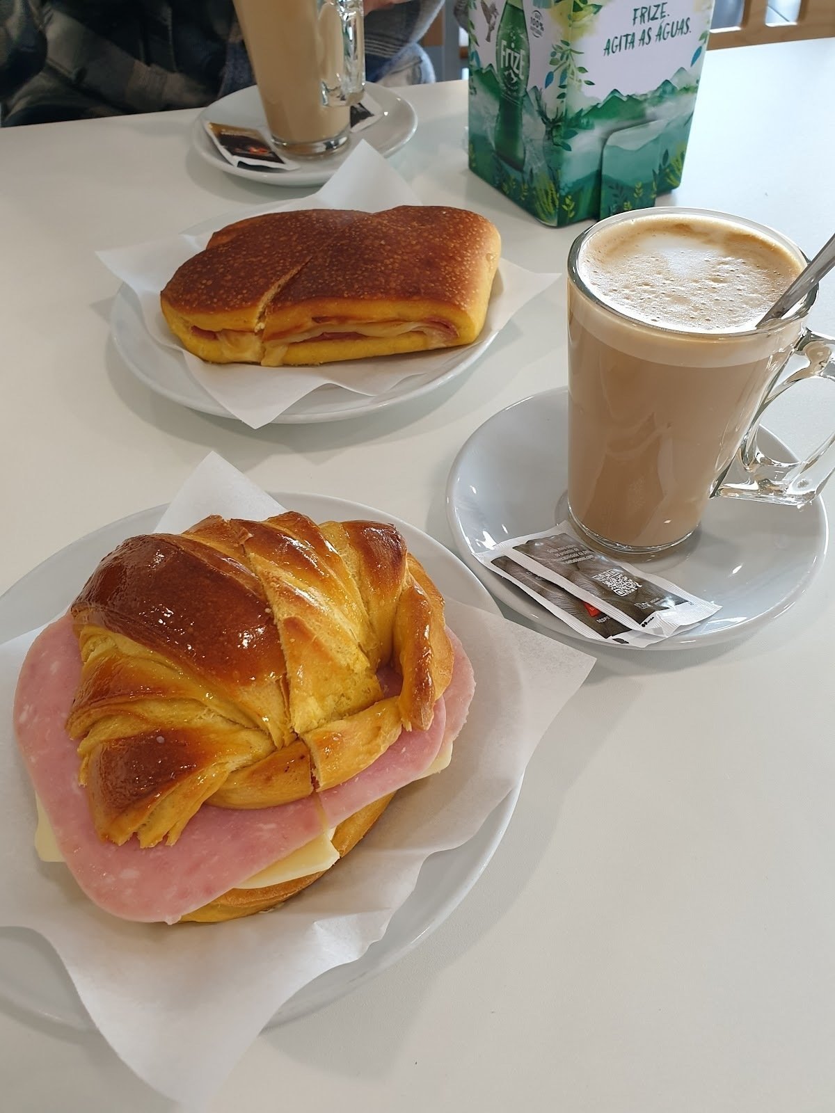 <span class="translation_missing" title="translation missing: en.meta.location_title, location_name: Lince Pastelaria e Padaria, city: Viseu">Location Title</span>