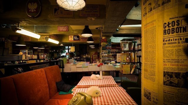 Psyche.Books&Cafe