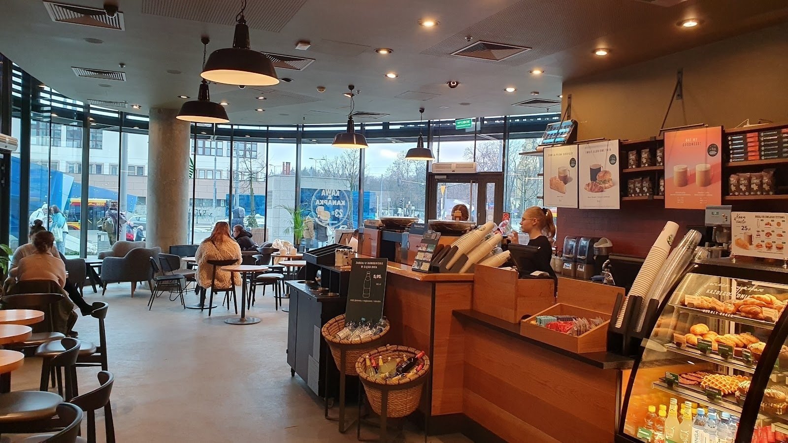 <span class="translation_missing" title="translation missing: en.meta.location_title, location_name: Starbucks @ Targowa, city: Warsaw">Location Title</span>