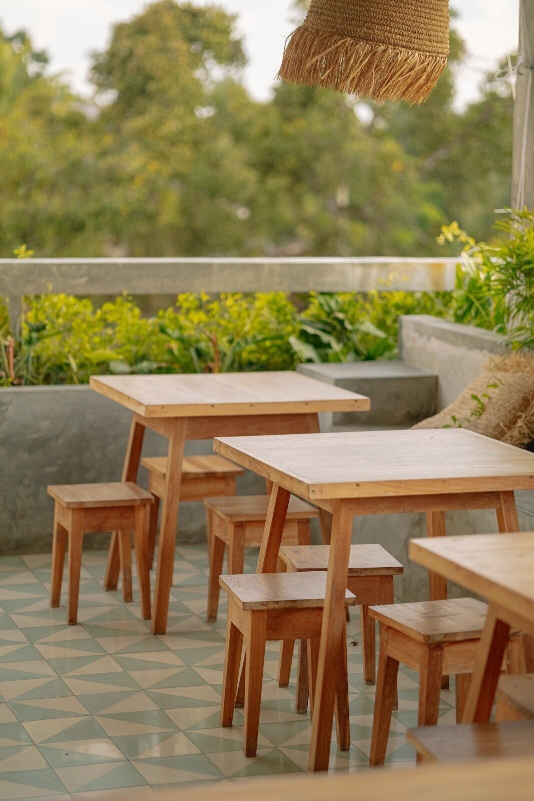 <span class="translation_missing" title="translation missing: en.meta.location_title, location_name: Layback Rooftop @ Layback surf camp, city: Weligama">Location Title</span>
