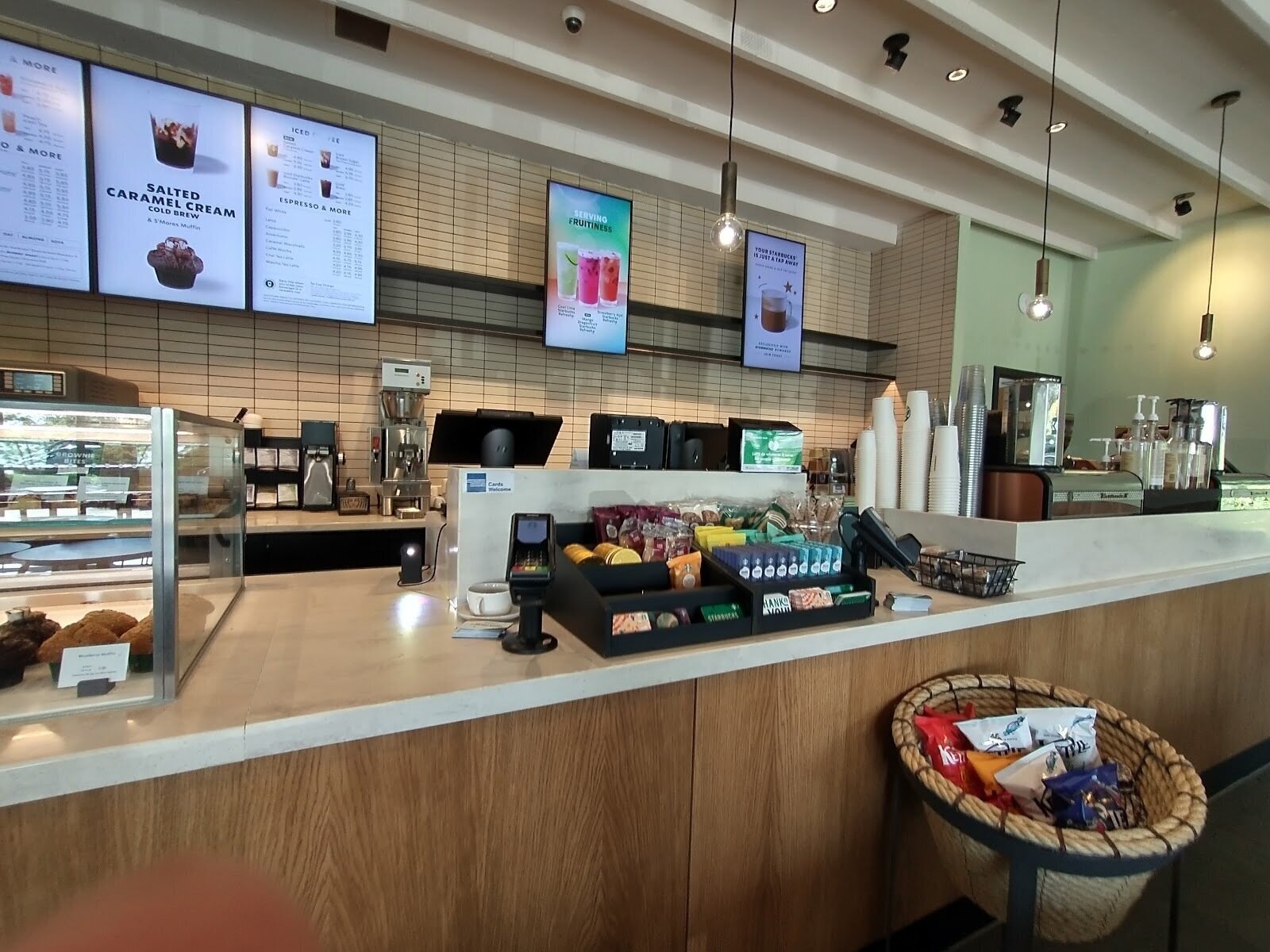 <span class="translation_missing" title="translation missing: en.meta.location_title, location_name: Starbucks Coffee, city: Worcester">Location Title</span>