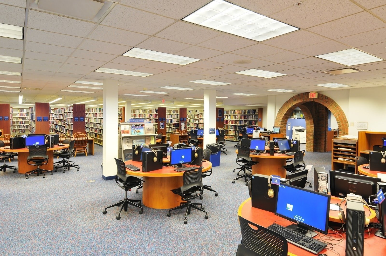 <span class="translation_missing" title="translation missing: en.meta.location_title, location_name: Old Worthington Library, city: Worthington">Location Title</span>