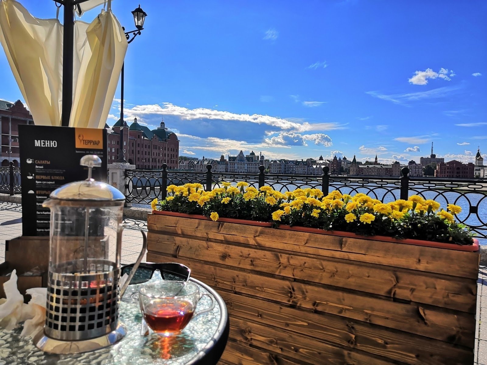 <span class="translation_missing" title="translation missing: en.meta.location_title, location_name: FLOWBAR, city: Yoshkar-Ola">Location Title</span>