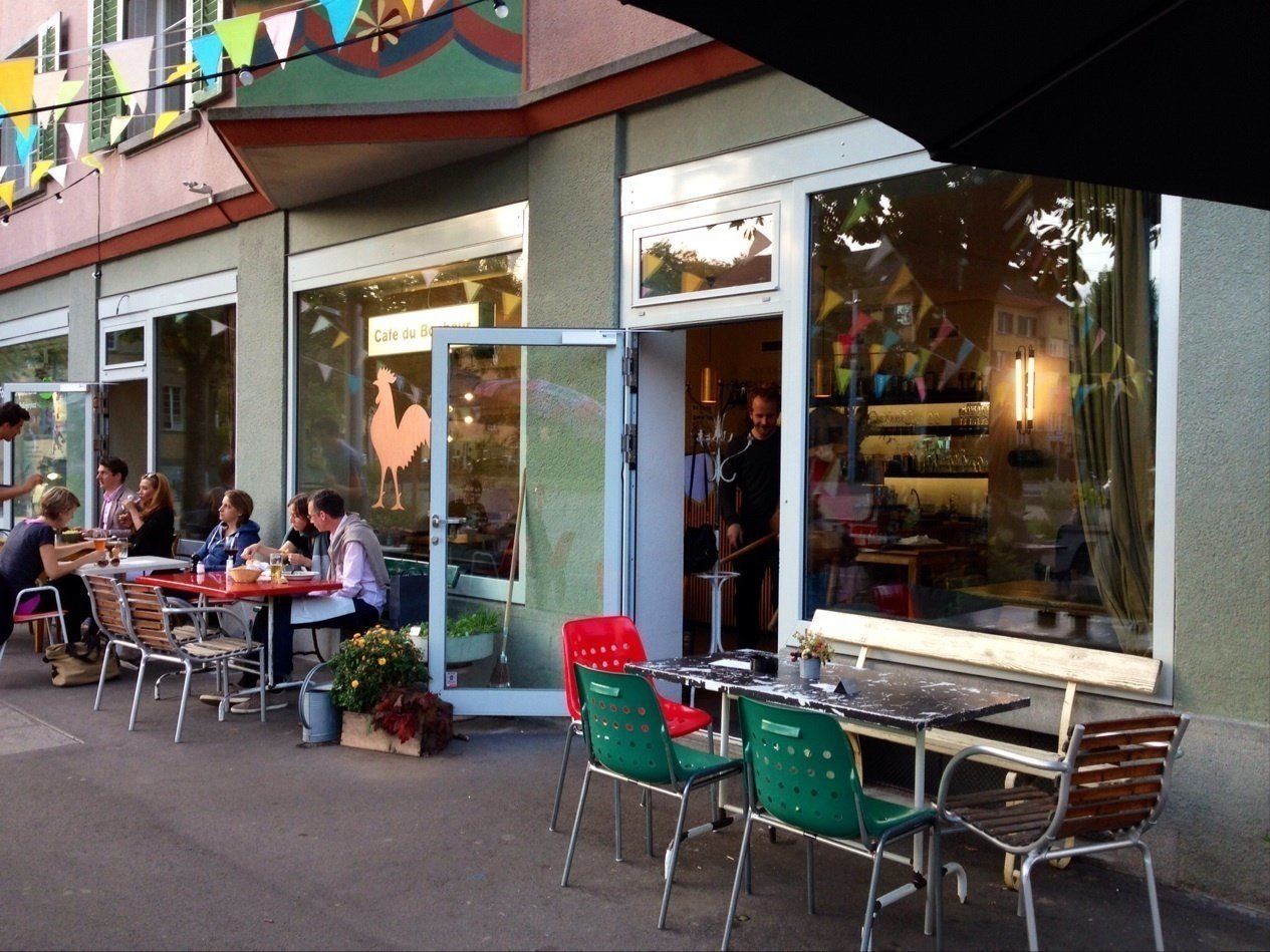 <span class="translation_missing" title="translation missing: en.meta.location_title, location_name: Café du Bonheur, city: Zürich">Location Title</span>